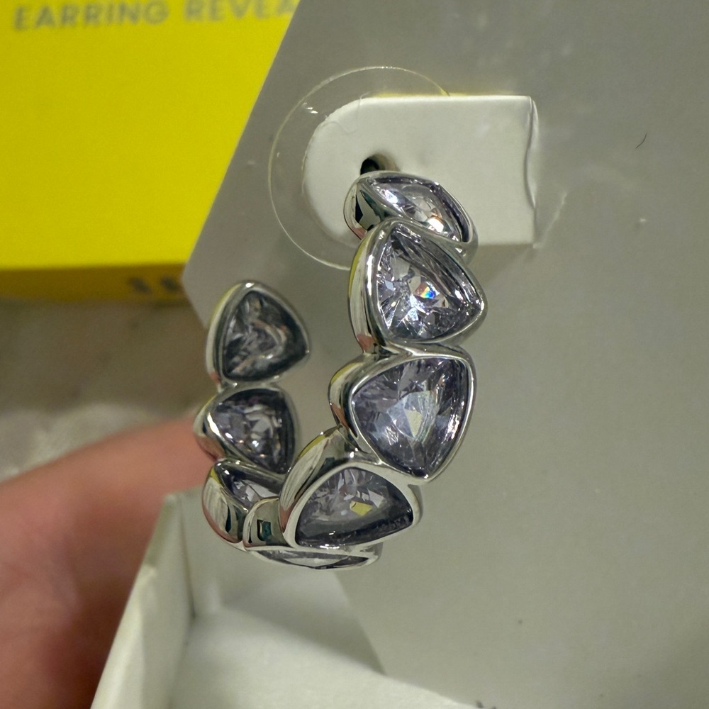 Bomb Party OG Earrings ER64305 Set In The In-Between - Picture 3 of 4